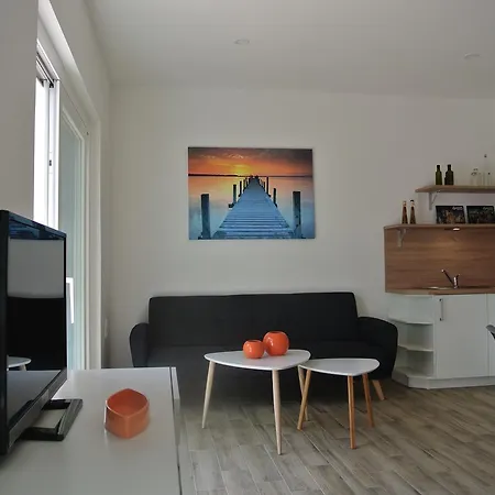 Casamare Apartment *